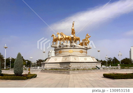 Ashgabat, Turkmenistan. Sculptural composition to fast horses in the park. Ashgabat, Turkmenistan. Sculptural composition to fast horses in the park. 130953158