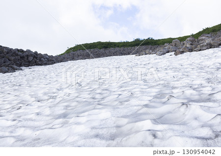 白馬岳への雪渓ルート 130954042