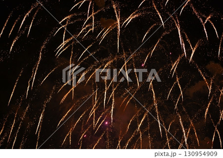 花火の光 130954909