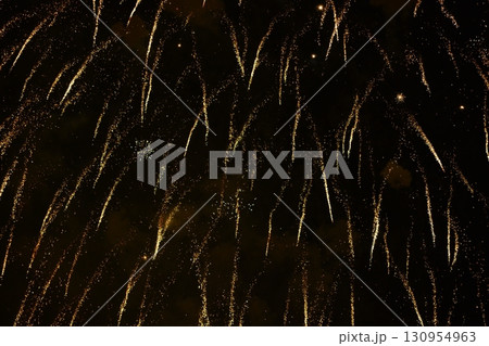 花火の光 130954963