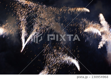 花火の光 130954968
