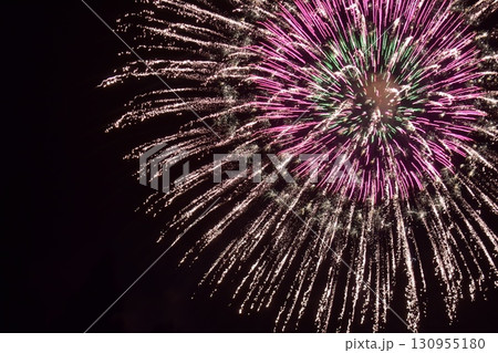 花火の光 130955180