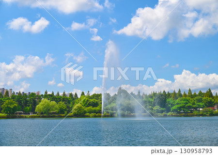 一山湖公園の噴水【韓国/コヤン市】 一山湖公園の噴水【韓国/コヤン市】 130958793