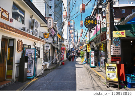 世宗マウル飲食文化通りの風景【韓国ソウル特別市】 130958816