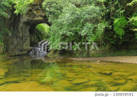 農溝の滝(亀岩の洞窟) 農溝の滝(亀岩の洞窟) 130959591