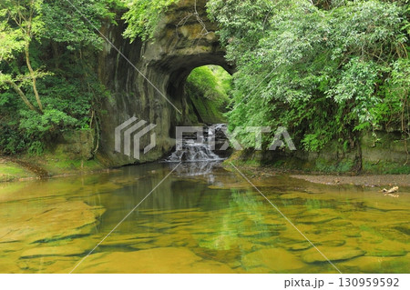 農溝の滝(亀岩の洞窟) 130959592