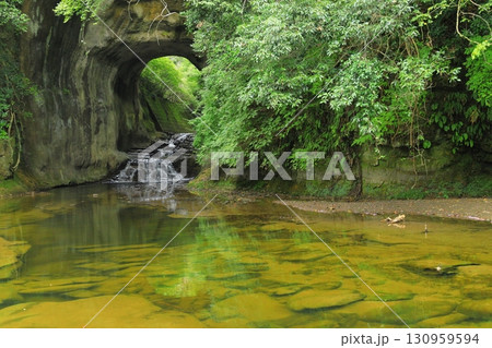 農溝の滝(亀岩の洞窟) 130959594