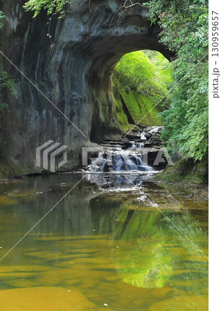 農溝の滝(亀岩の洞窟) 130959657