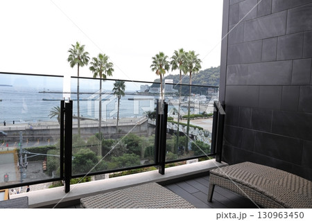 熱海パールスターホテルのバルコニーから眺める熱海サンビーチ 静岡県熱海市 130963450