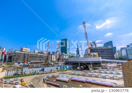 日本の東京都市景観9月17日。新宿駅前や新宿駅西口再開発などを望む…新時代へ 日本の東京都市景観9月17日。新宿駅前や新宿駅西口再開発などを望む…新時代へ 130963776