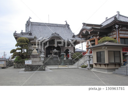 四国霊場第17番札所「井戸寺」本堂 四国霊場第17番札所「井戸寺」本堂 130963781