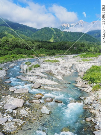 長野県 白馬大橋から眺める白馬連峰 8月 長野県 白馬大橋から眺める白馬連峰 8月 130963862