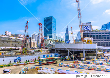 日本の東京都市景観9月17日。新宿駅前や新宿駅西口再開発などを望む…新時代へ 日本の東京都市景観9月17日。新宿駅前や新宿駅西口再開発などを望む…新時代へ 130964442