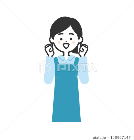 両手でガッツポーズをするエプロン姿の女性イラスト 130967147