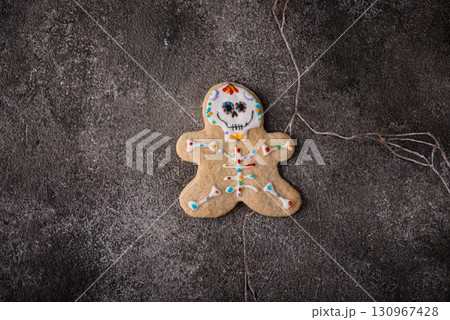 Mexican Halloween Dia de los Muertos cookies 130967428