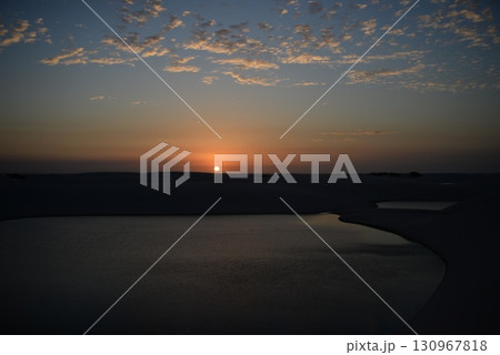 砂丘の美しい夕日、レンソイス4 130967818