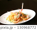 海老使ったパスタ料理 130968772
