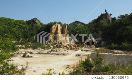 有田焼　泉山磁石場（日本磁器発祥の地） 130968976