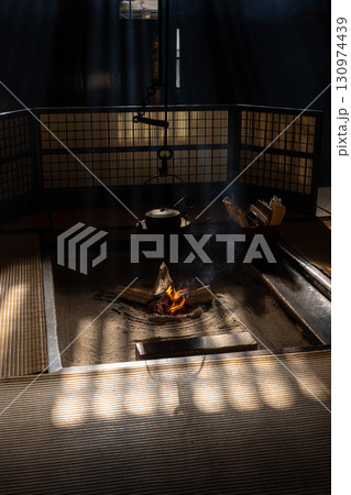 【囲炉裏素材】妻籠宿・脇本陣奥谷の囲炉裏【長野県】 130974439