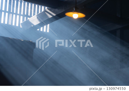 【光芒素材】冬の風物詩・妻籠宿脇本陣奥谷の光芒【長野県】 【光芒素材】冬の風物詩・妻籠宿脇本陣奥谷の光芒【長野県】 130974550