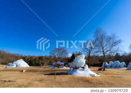 【富士山素材】西湖こおりまつりの樹氷と風景【山梨県】 【富士山素材】西湖こおりまつりの樹氷と風景【山梨県】 130974720
