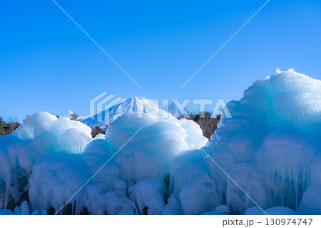 【富士山素材】西湖こおりまつりの樹氷と風景【山梨県】 130974747