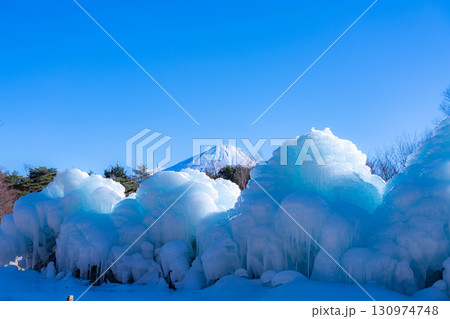 【富士山素材】西湖こおりまつりの樹氷と風景【山梨県】 130974748