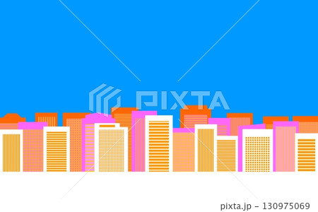 都市風景　街並み　ビル　ホワイトスペース　ピンク　オレンジ色 130975069