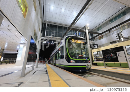 【広島電鉄】1000形〜GREEN MOVER LEX〜 5号線(本線:広島駅電停) 【広島電鉄】1000形〜GREEN MOVER LEX〜 5号線(本線:広島駅電停) 130975336