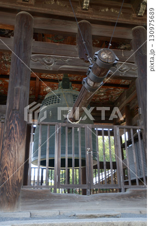 方広寺　「国家安康」の鐘　京都市東山区 130975689