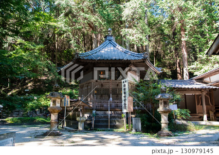 尾高観音 六角堂《三重県 三重郡 菰野町》 130979145
