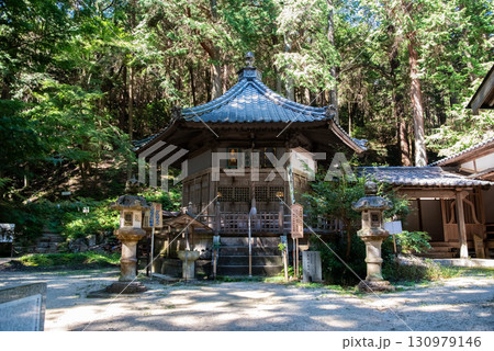 尾高観音 六角堂《三重県 三重郡 菰野町》 130979146
