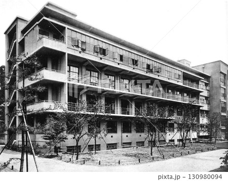 戦前の建築　近代建築　京都大学医学部附属病院 130980094