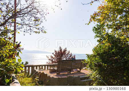 赤穂御崎の海岸沿いの遊歩道 130980168