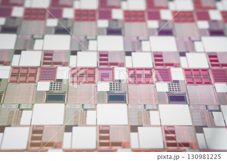 Silicon wafer for manufacturing semiconductor of integrated circuit. 130981225