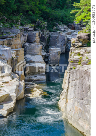 寝覚の床（長野県木曽郡上松町） 130982575