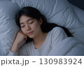 眠る女性　美容とメンタルヘルス　Beauty and Mental Health Concept 130983924