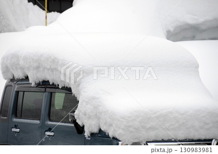 雪と車 雪と車 130983981