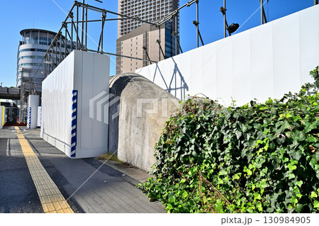 取り壊しが決まった「ガリバートンネル」三宮地下街出入り口 取り壊しが決まった「ガリバートンネル」三宮地下街出入り口 130984905