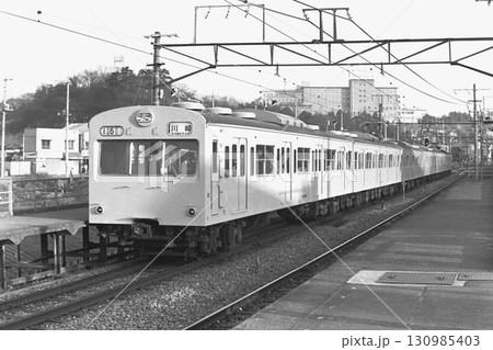 国鉄時代、南武線の101系、1984年12月31日、久地 130985403