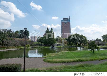 群馬県庁と前橋公園 130985549