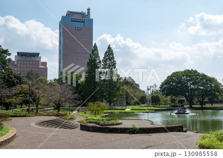 群馬県庁と前橋公園 130985558