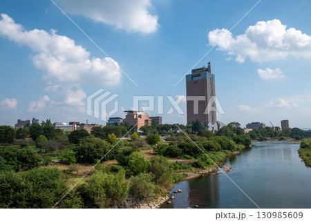 群馬県庁と前橋公園 130985609