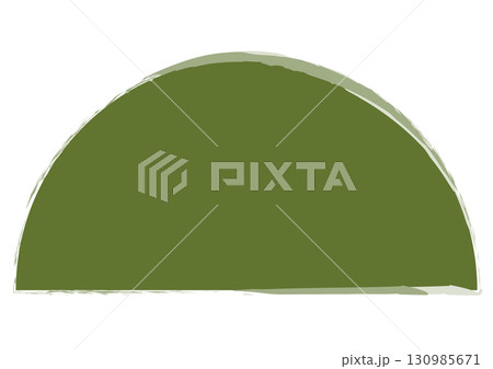 緑のシンプルな筆描き風半円フレーム 130985671