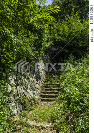 江津本町　亀山城跡　島根県江津市 130986068