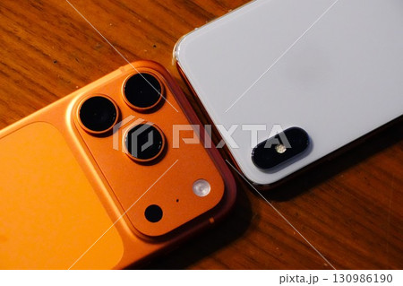 スマホ 130986190