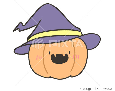 魔女の帽子をかぶるジャックオランタン 130986908
