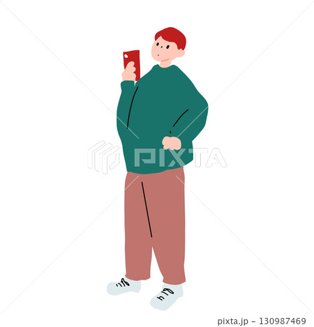 スマホを見る男性の手書きベクターイラスト スマホを見る男性の手書きベクターイラスト 130987469