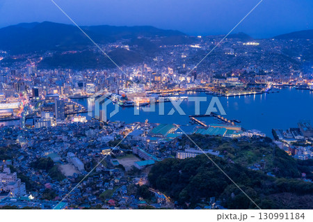 《長崎県》稲佐山の夜景・日本三大夜景 《長崎県》稲佐山の夜景・日本三大夜景 130991184