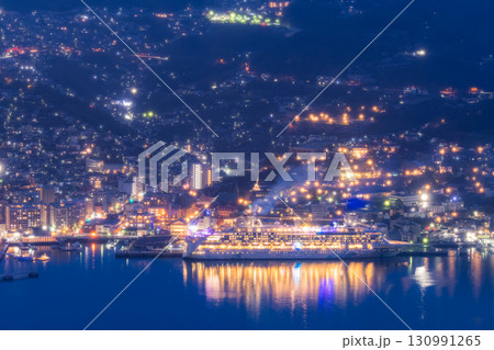 《長崎県》稲佐山の夜景・日本三大夜景 《長崎県》稲佐山の夜景・日本三大夜景 130991265